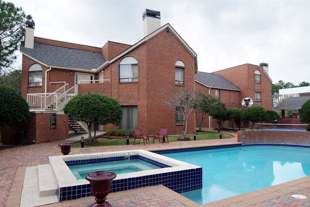 Cloverleaf Suites Baton Rouge Buitenkant foto