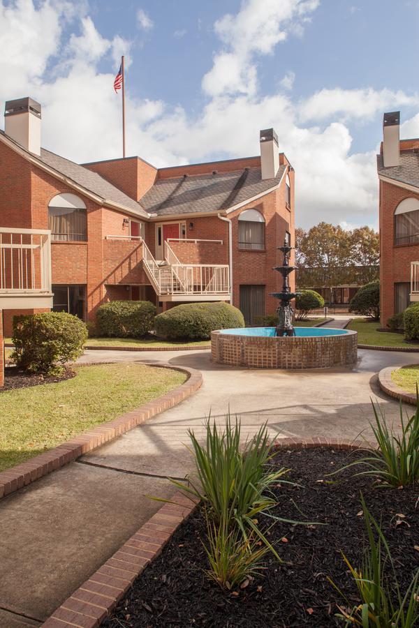 Cloverleaf Suites Baton Rouge Buitenkant foto