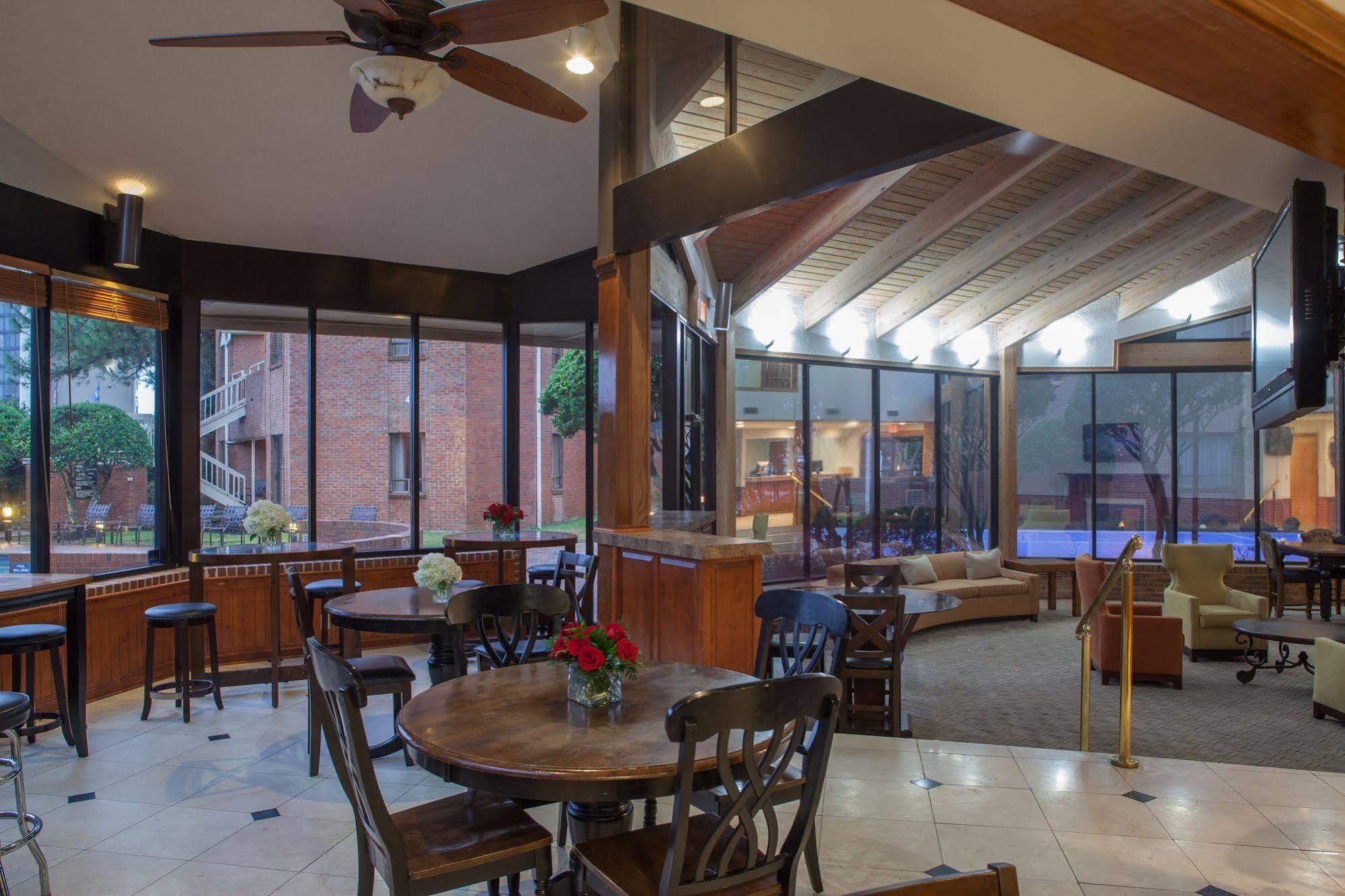 Cloverleaf Suites Baton Rouge Buitenkant foto